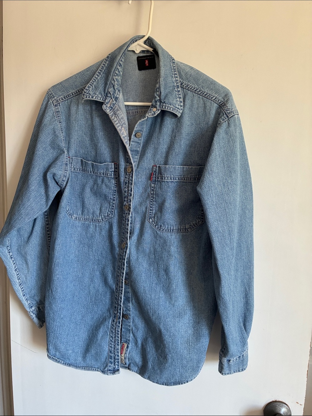 Levi's Light Blue Denim shirt , 1998. Medium 100% cotton.